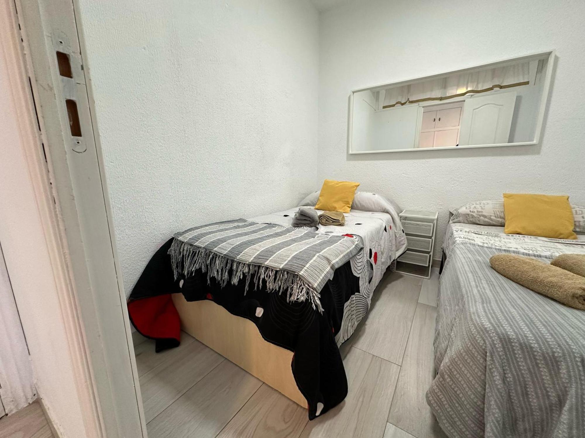 Апартаменти Cg131 - Centro 50 Metros, Playa 650 Metros, Wifi, Fire Stick Amazon Торремолінос Екстер'єр фото