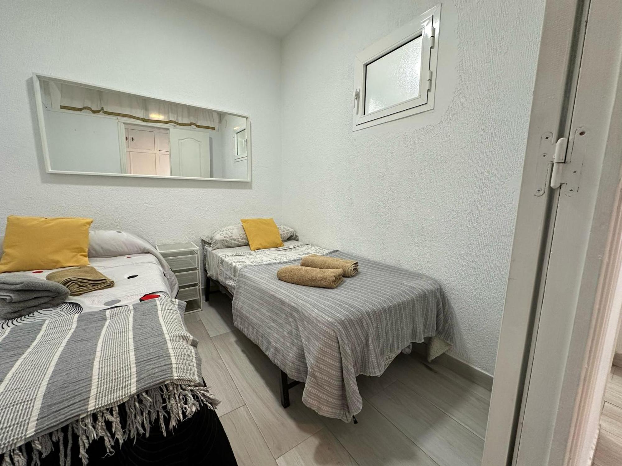 Апартаменти Cg131 - Centro 50 Metros, Playa 650 Metros, Wifi, Fire Stick Amazon Торремолінос Екстер'єр фото